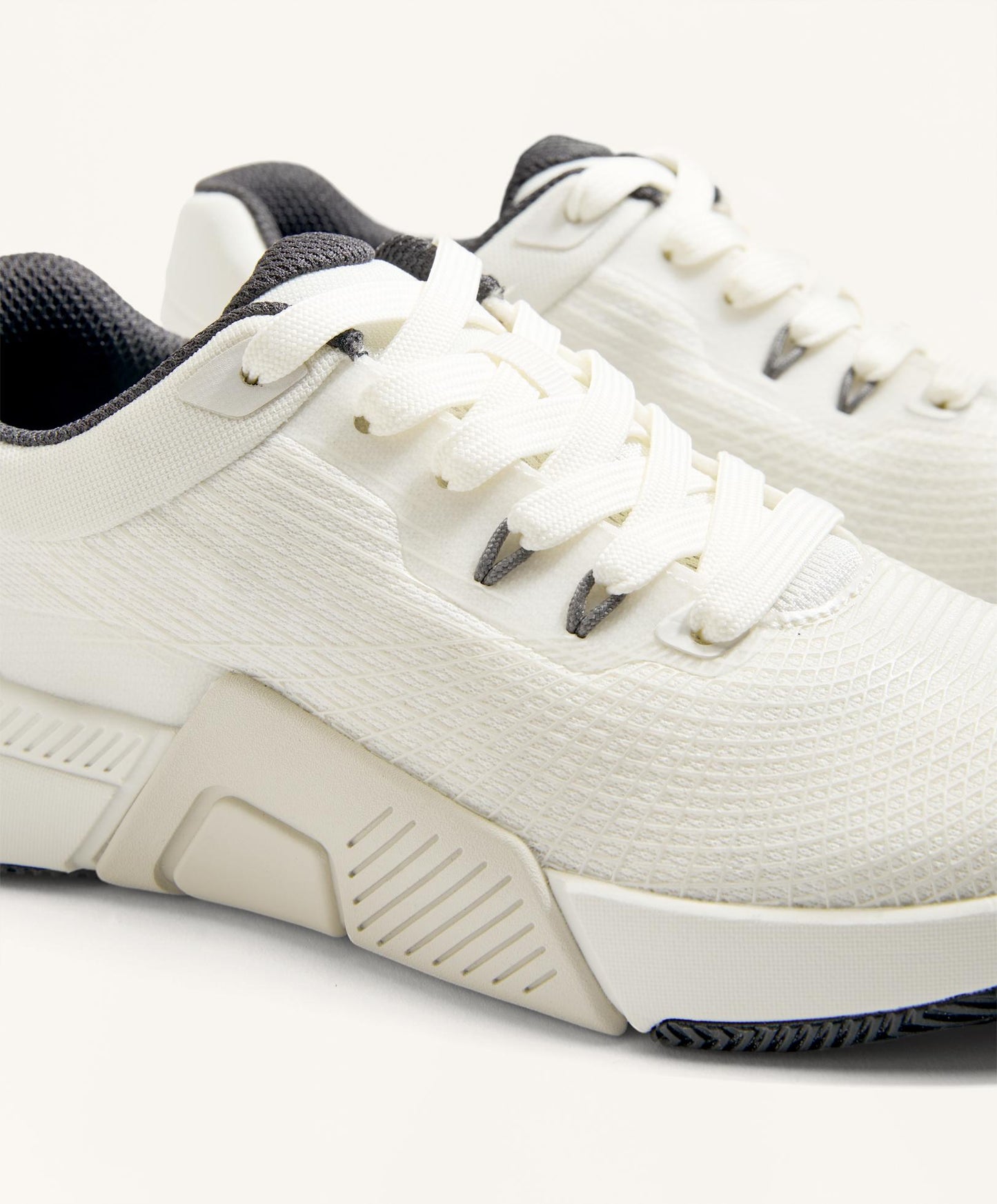 Sport stability training shoe