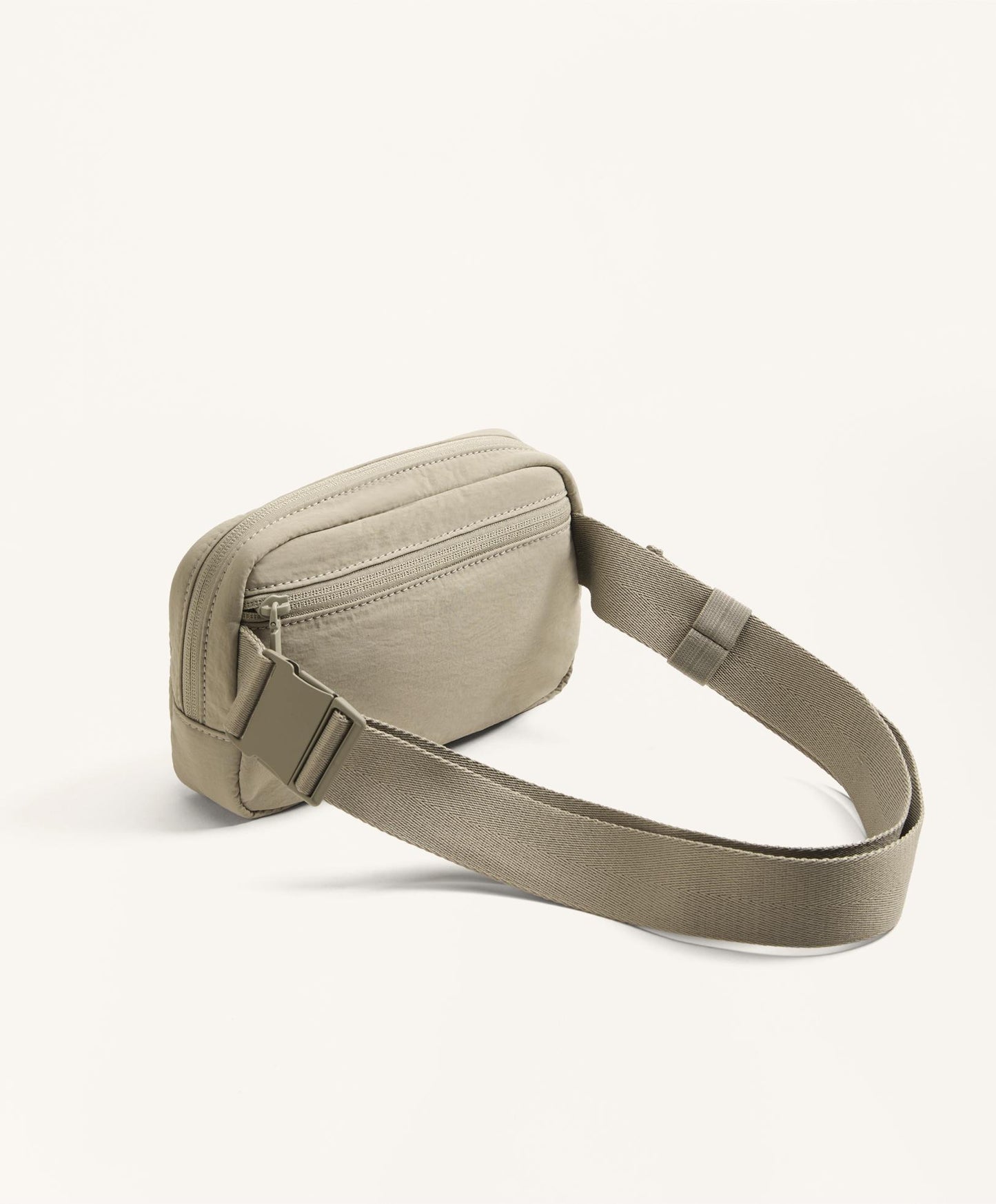 Cross-body belt bag