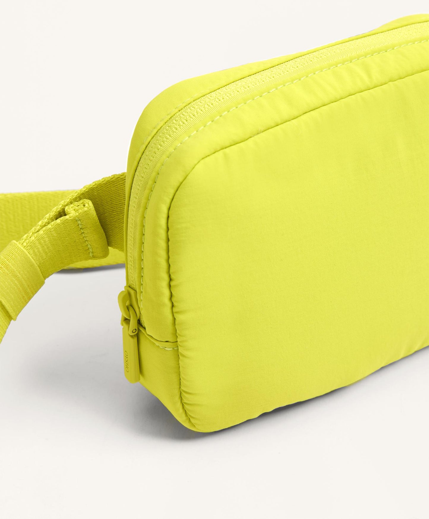 Cross-body belt bag