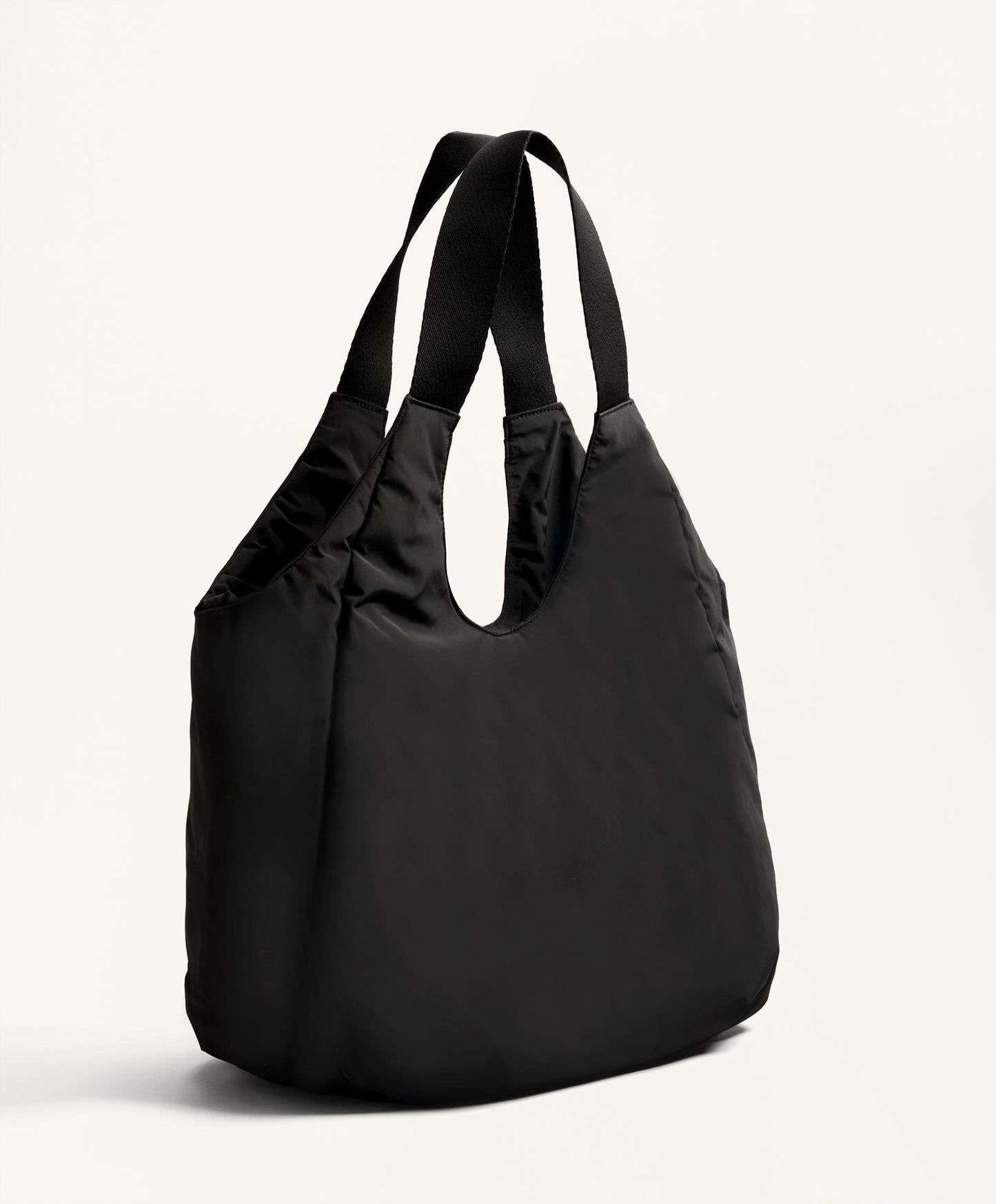 Shopper bag with contrasting handle