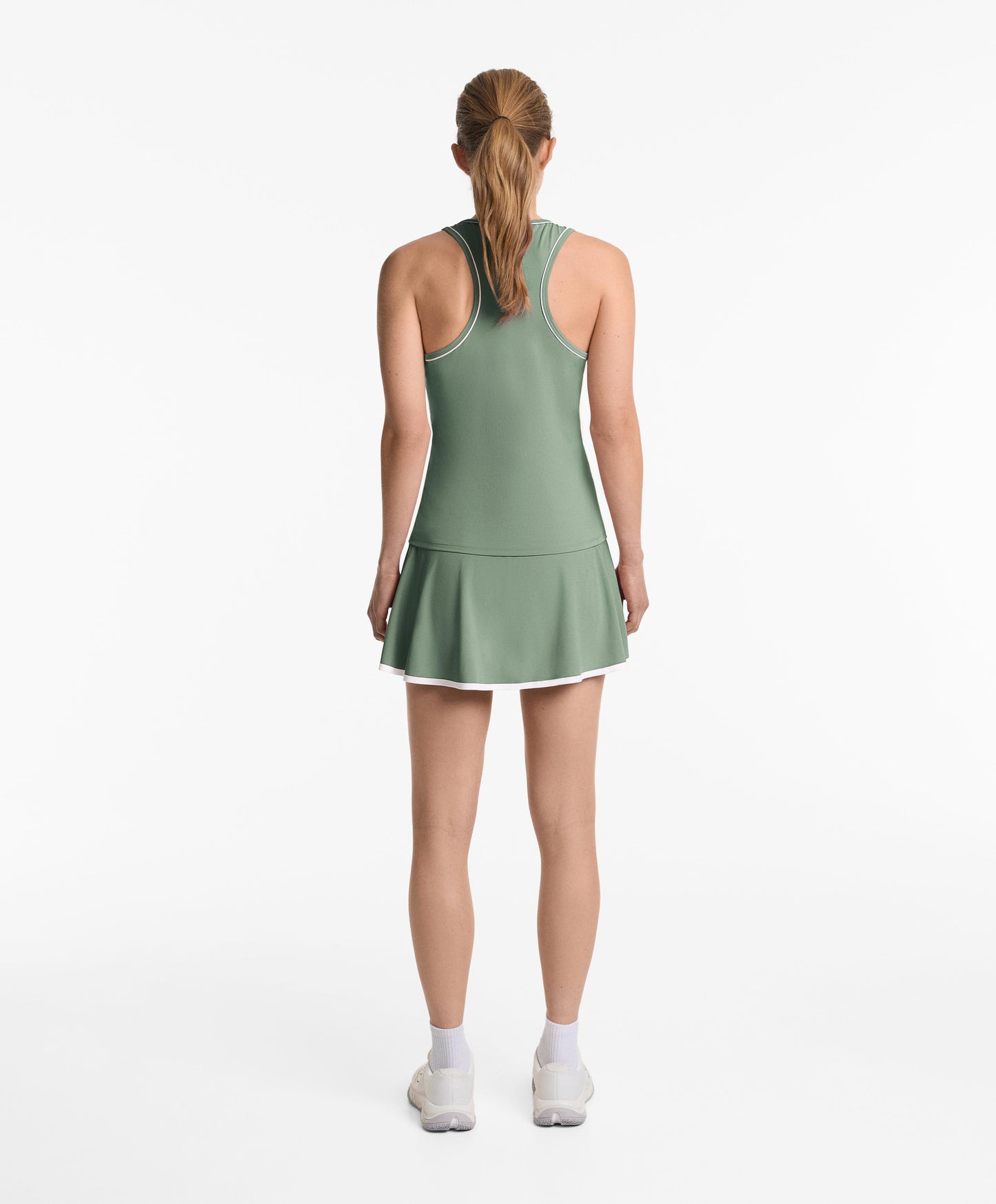 Piping detail sleeveless T-shirt