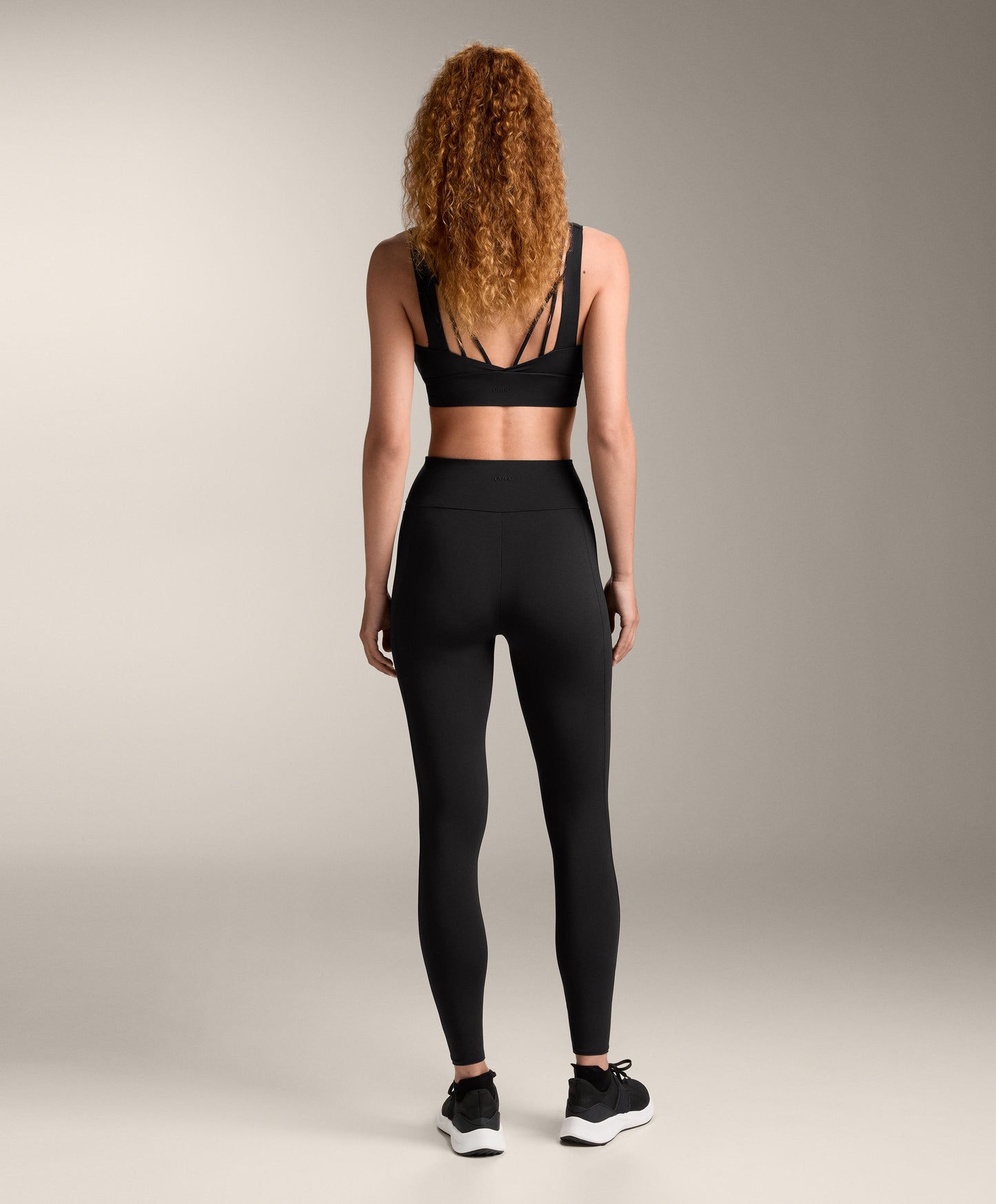 Light Touch medium-support sports bra
