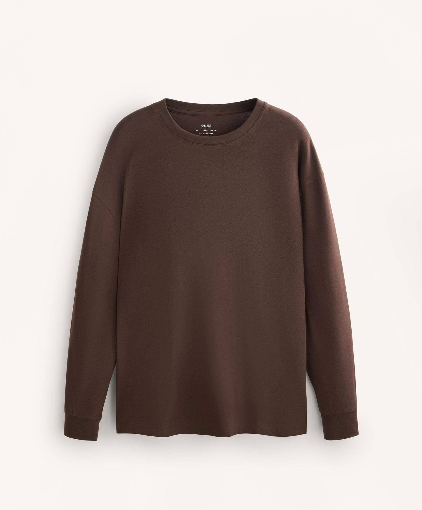 Long sleeve cotton blend T-shirt.