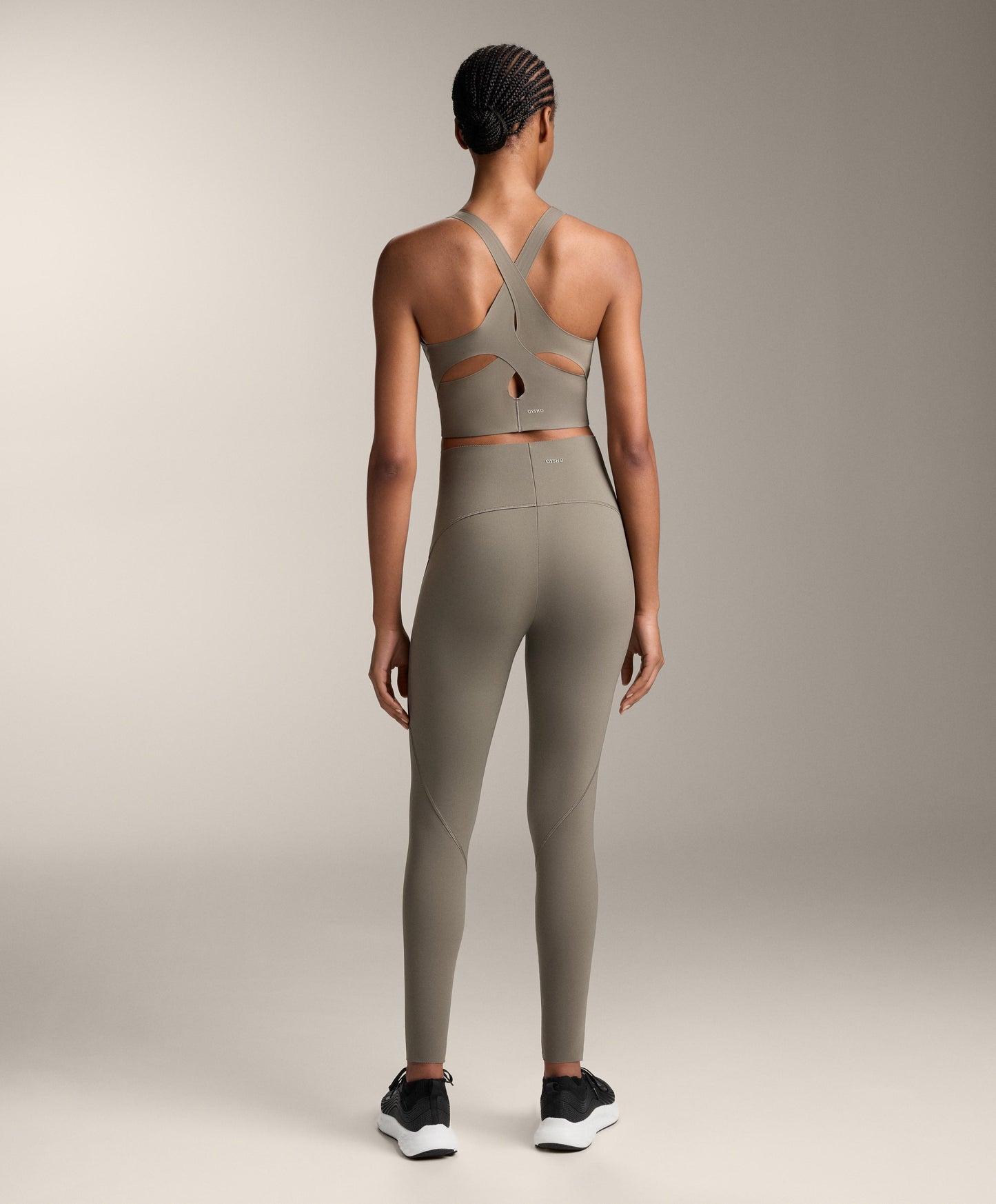Compressive high rise ankle-length basic leggings