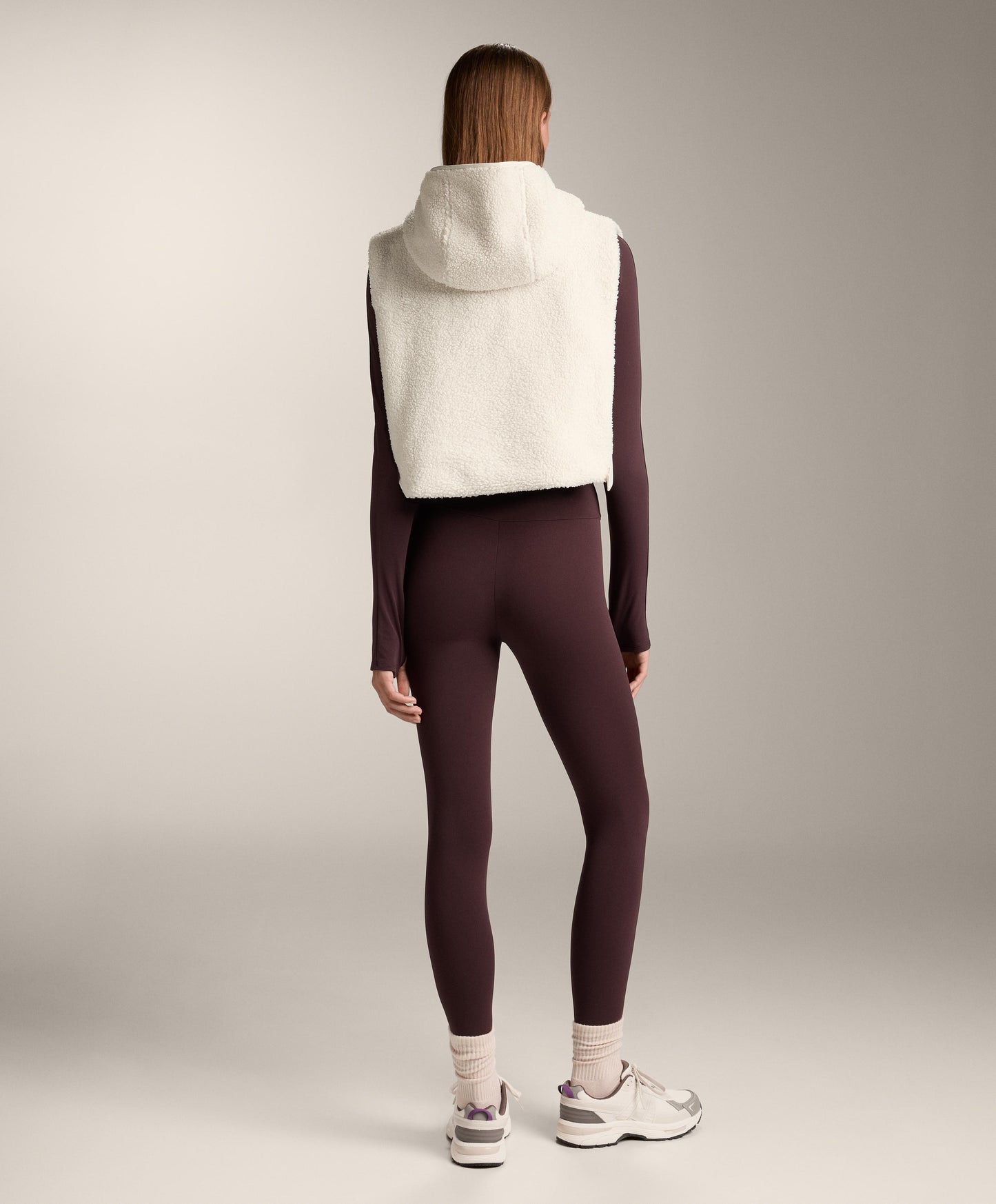 Borg gilet with hood