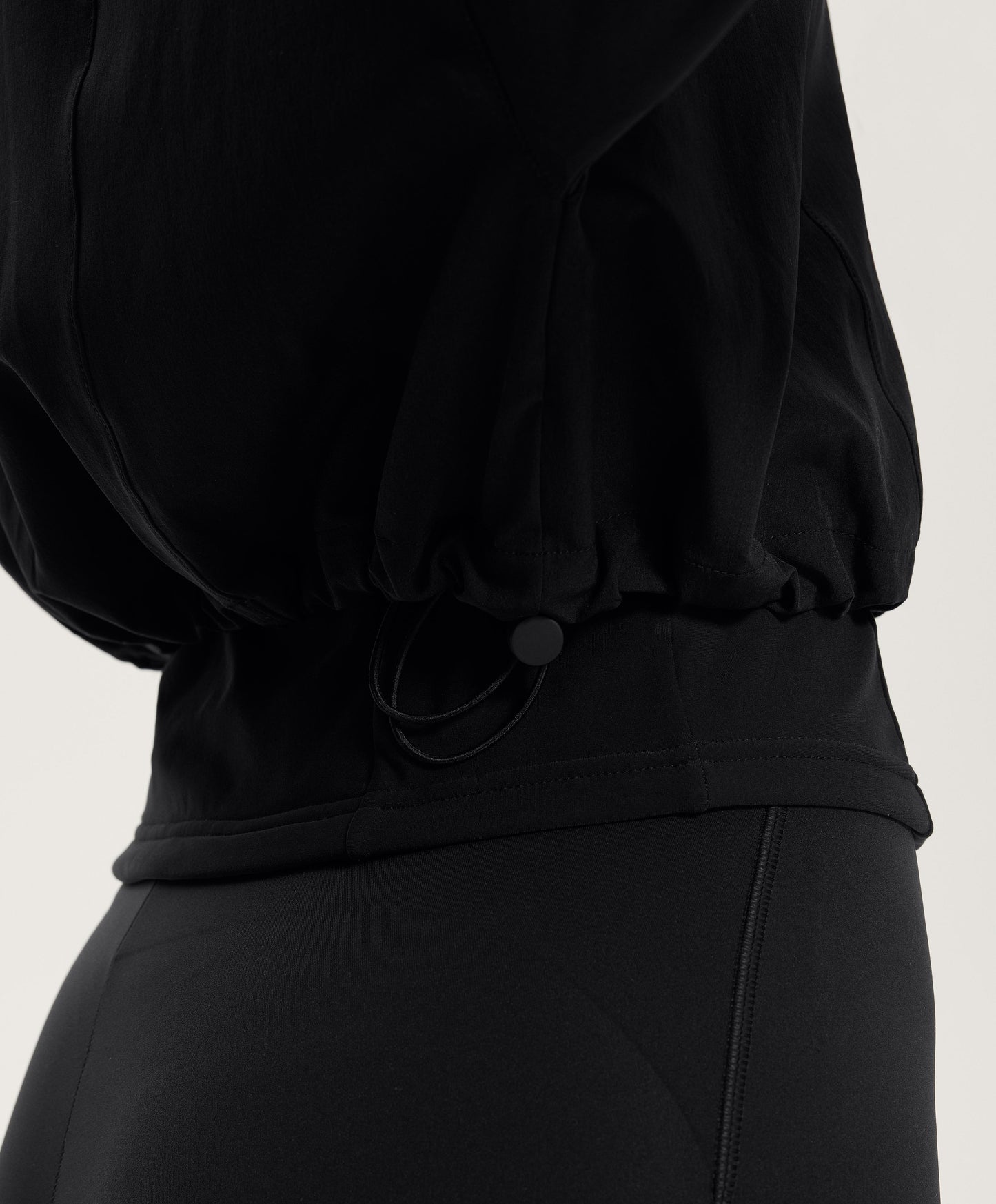 Long-sleeved technical jacket