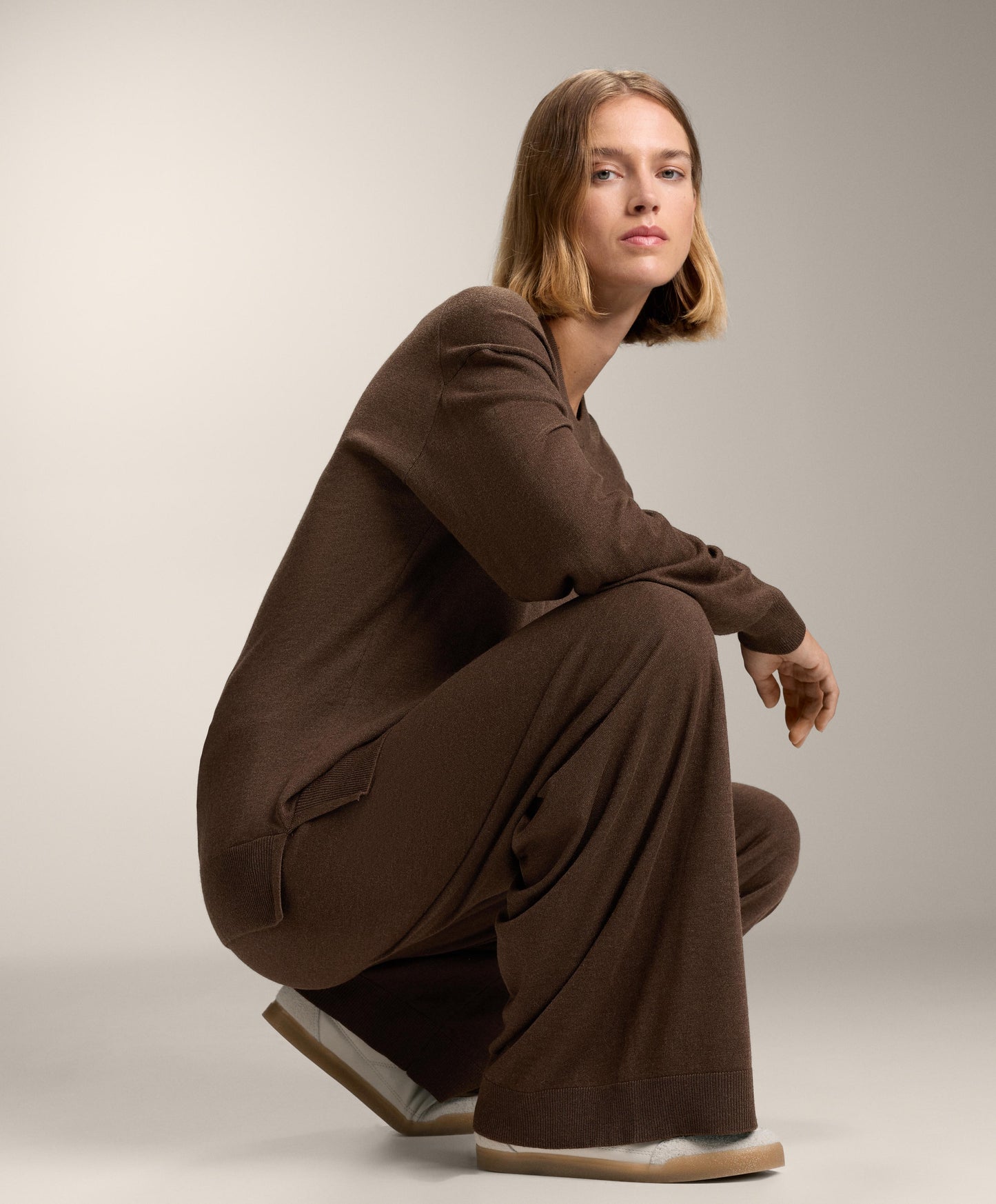 Round neck knit jumper 10% cashmere