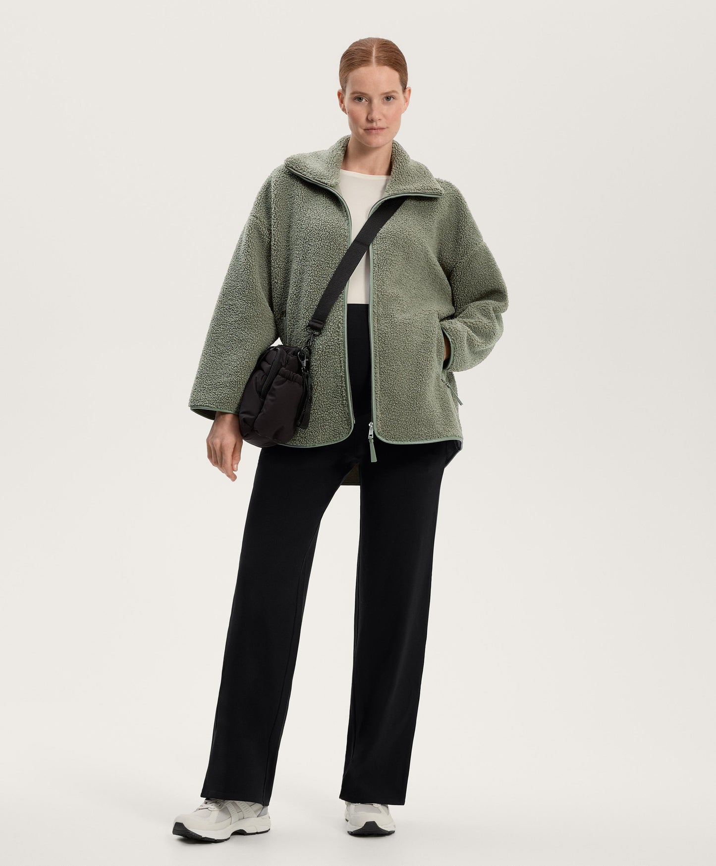 Straight-leg warm maternity trousers
