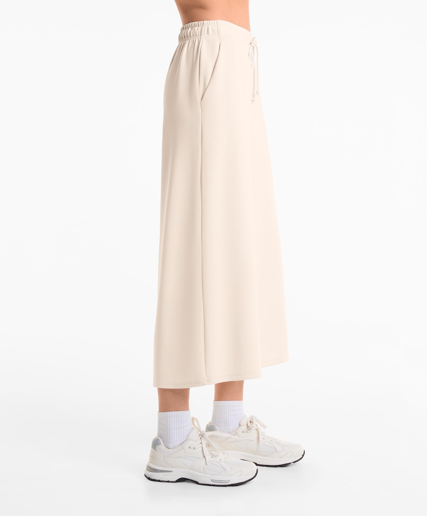 Soft-touch wide-leg crop trousers with modal