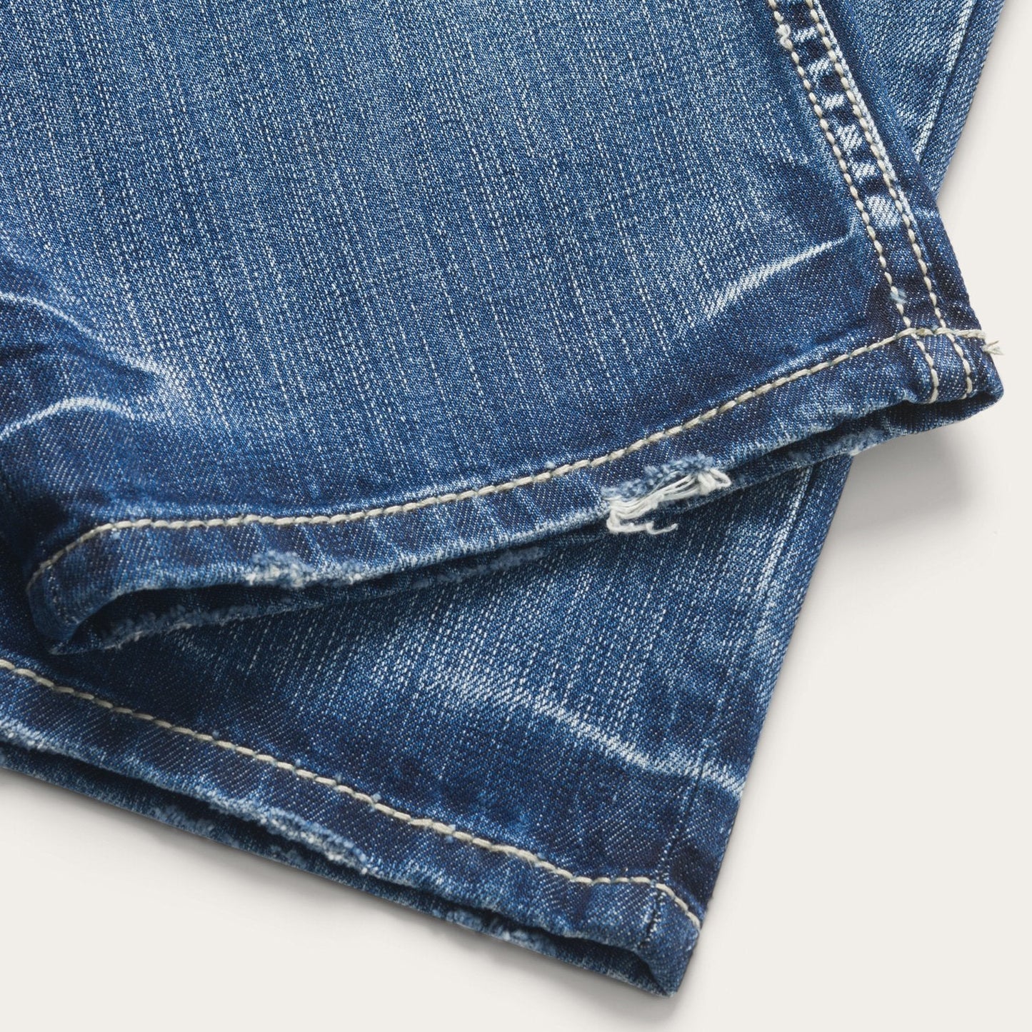 1312 Fit Light Wash Jeans