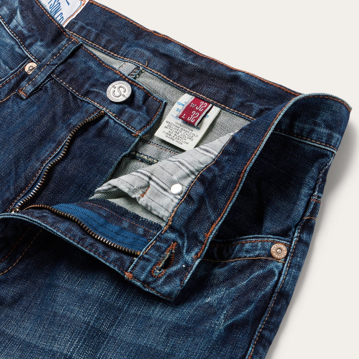 1520 Standard Straight Leg Jean
