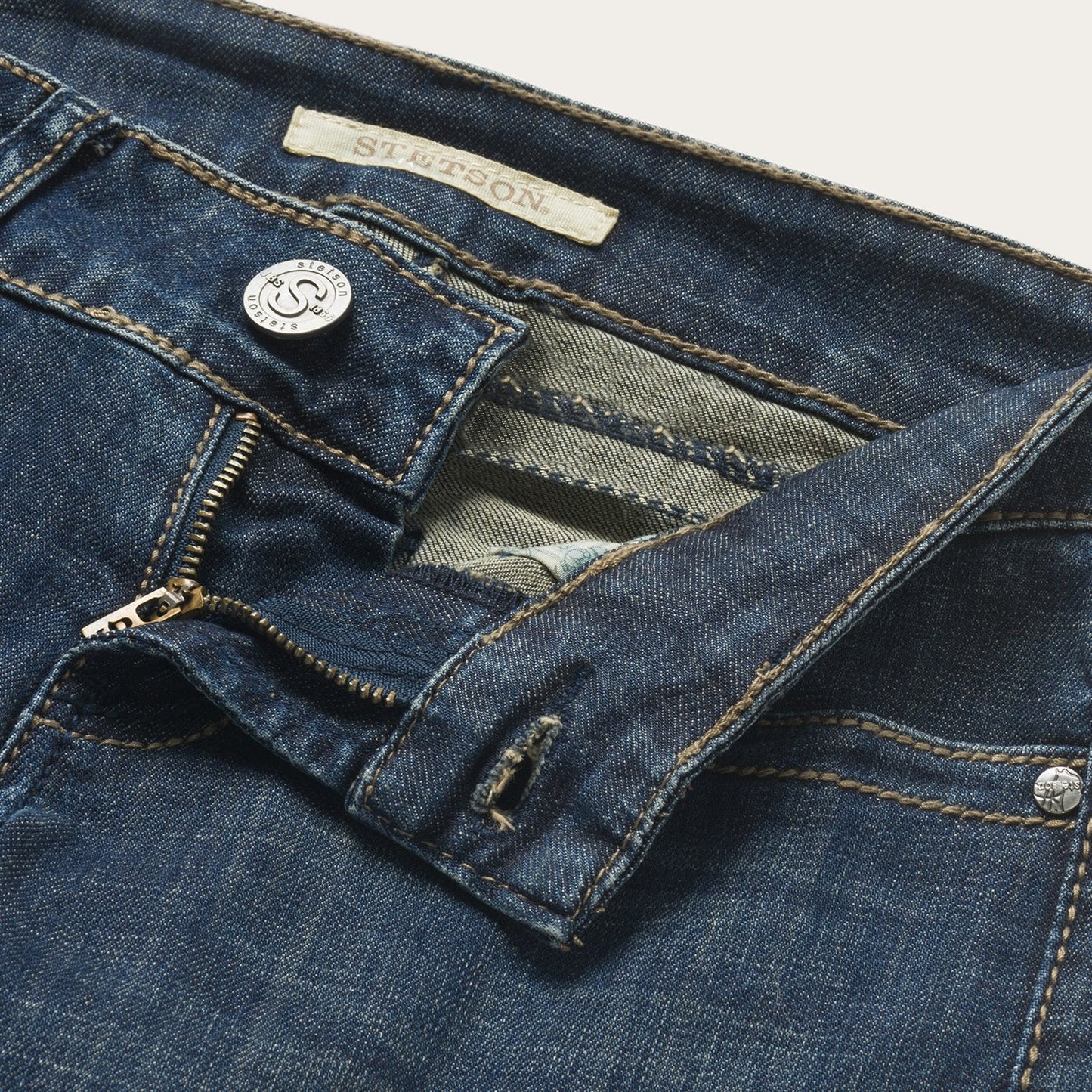 818 Bootcut Jean With S Back Pocket Women