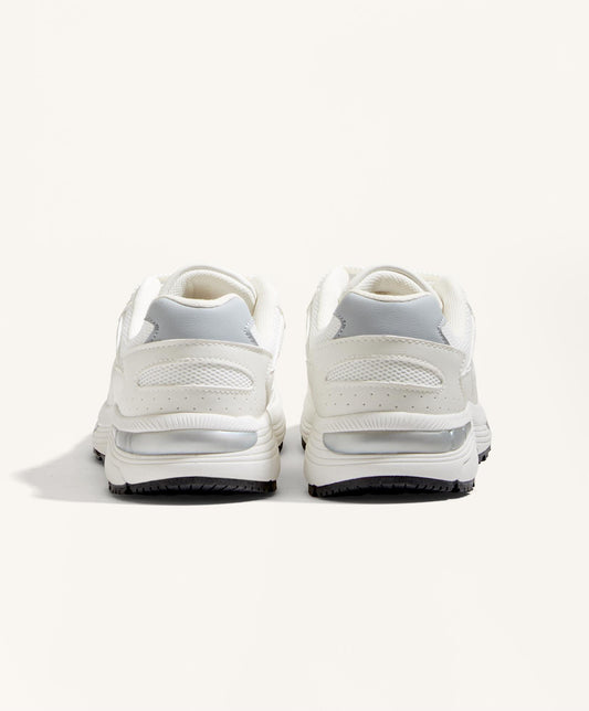 Running style shoe