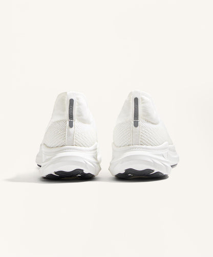 Entry-level laceless Running shoe