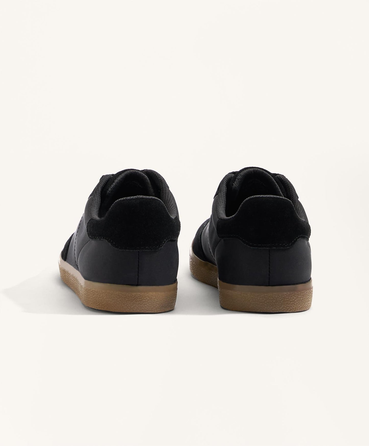 Nylon trainers with split-leather pieces
