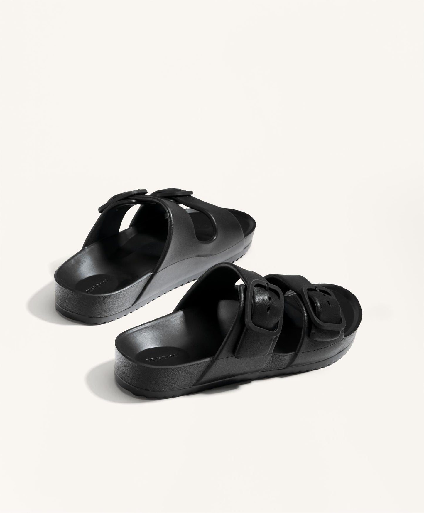 Buckle sandals