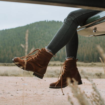Sam Lace Up Women