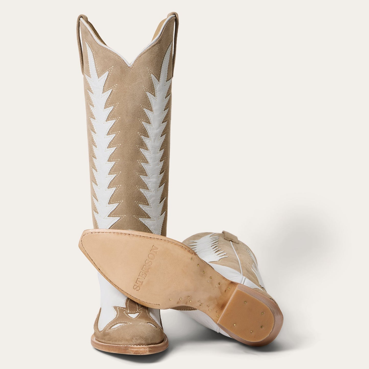 Beth Boots Women