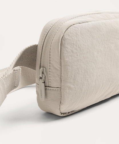 Cross-body belt bag