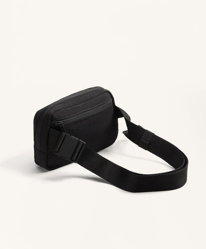 Cross-body belt bag