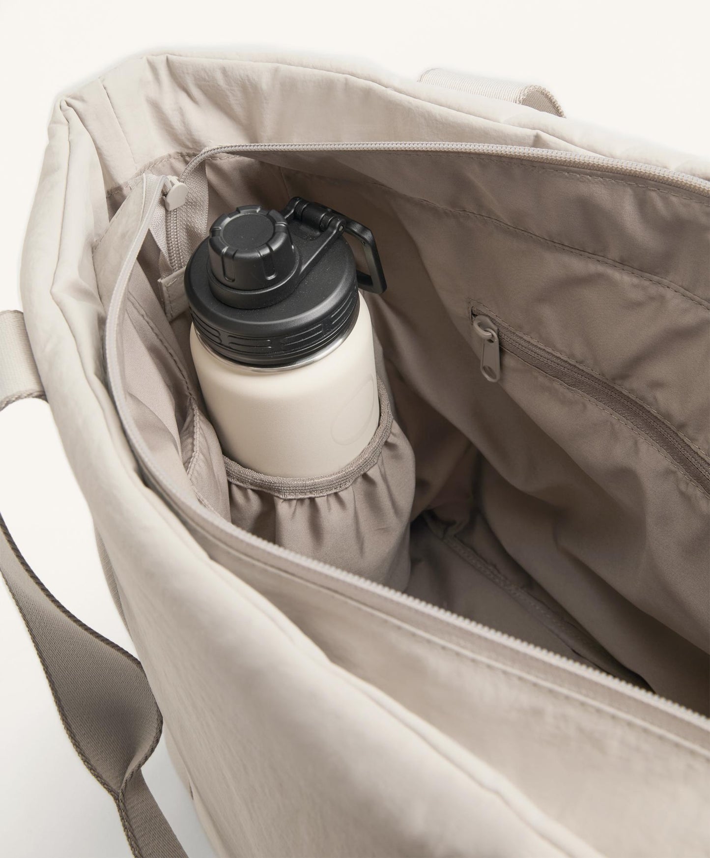 Shopper bag with front pocket