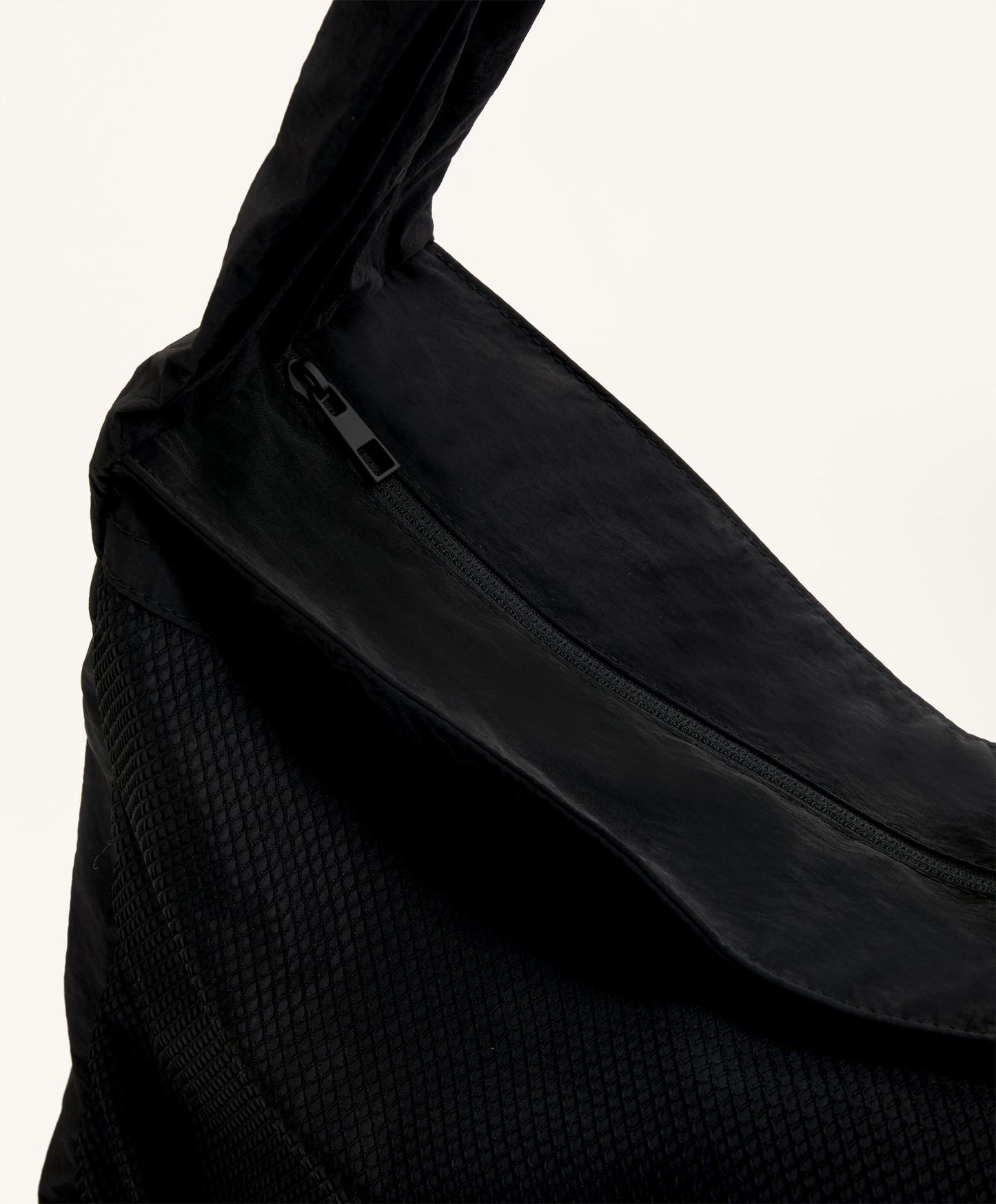 Mesh shopper bag