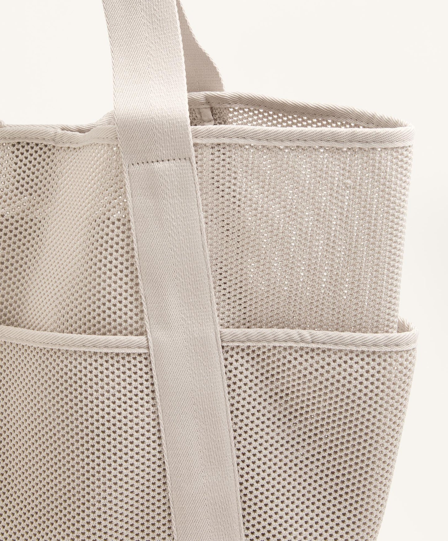 Mesh shopper bag