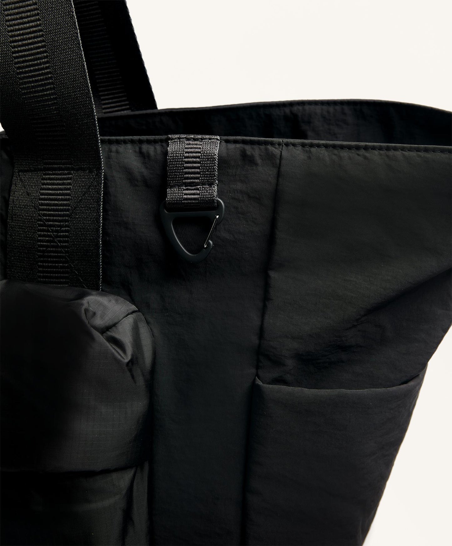 Technical bag with front pocket