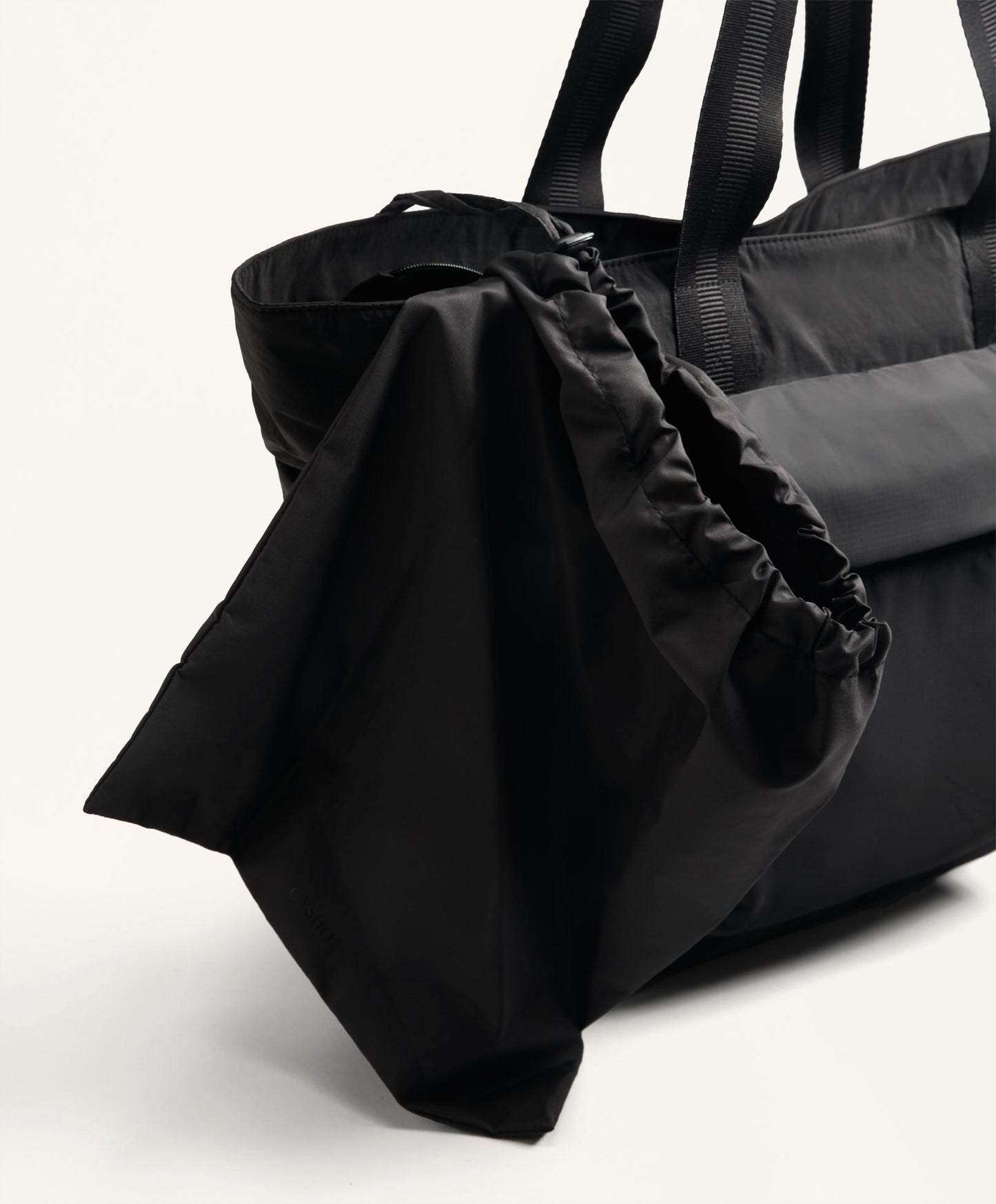 Technical bag with front pocket