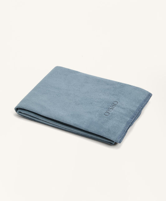 Adjustable mat towel