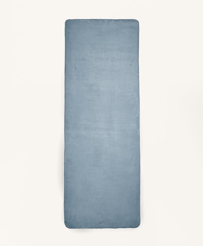 Adjustable mat towel