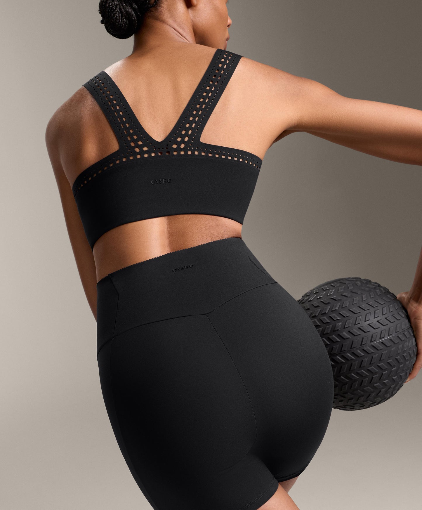 Die-cut Compressive Tank top