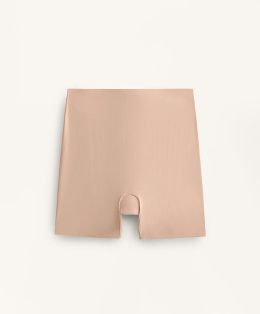 High-waisted invisible laser-cut hot pants