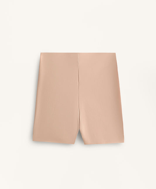 High-waisted invisible laser-cut hot pants