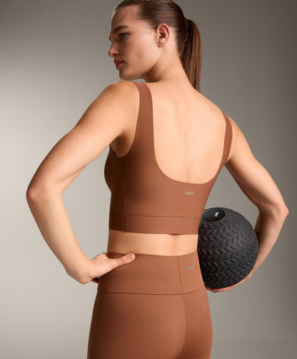 Perfect-adapt medium support sports bra with cups