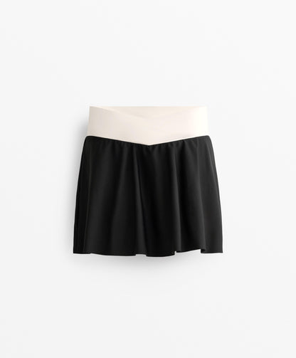 Perfect-Adapt V-waist Skirt