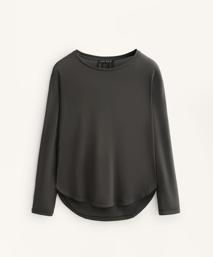 Long sleeve T-shirt with back pleat in a modal blend
