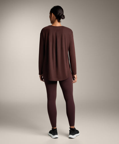 Long sleeve T-shirt with back pleat in a modal blend