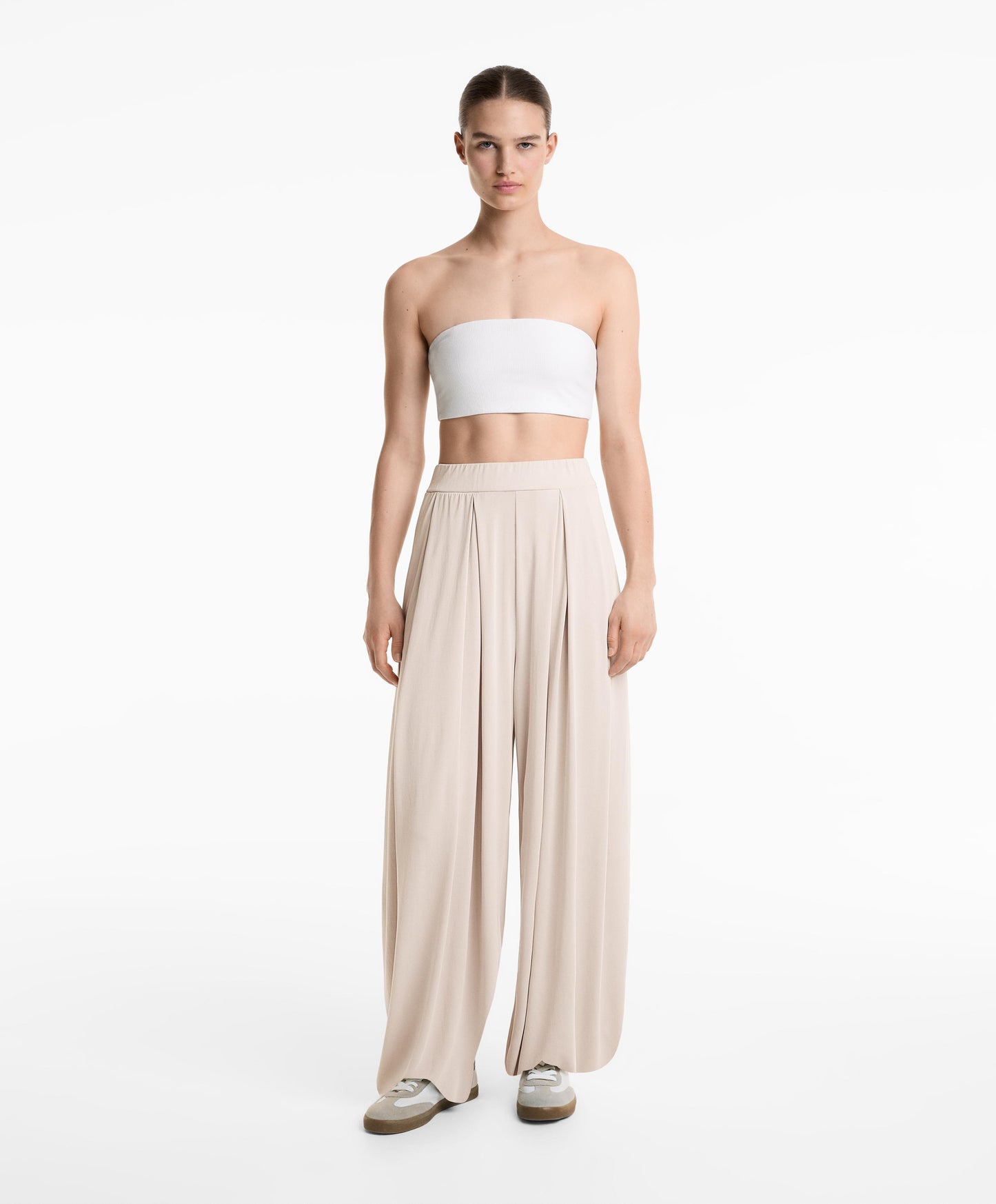 Modal blend bandeau top