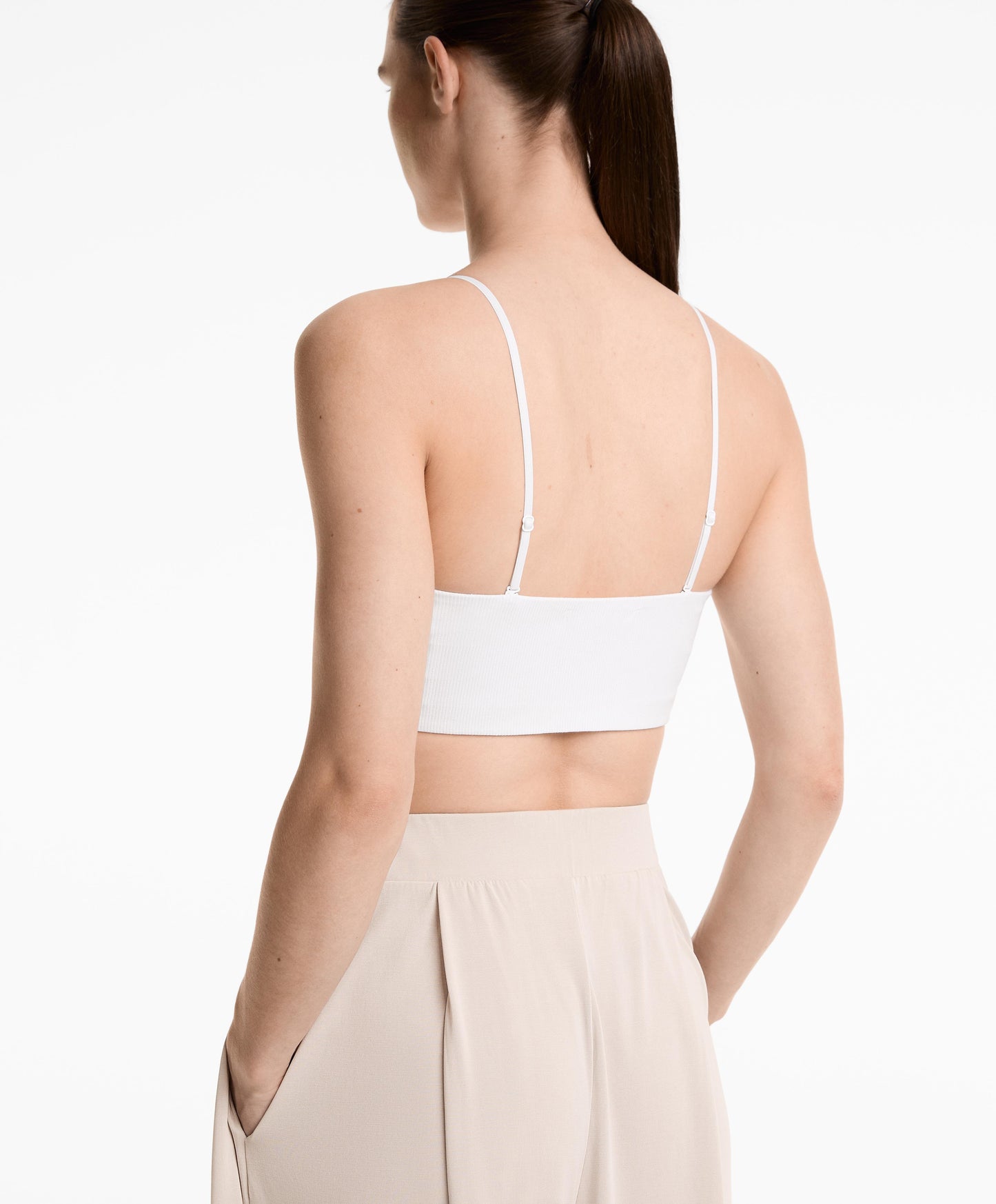Modal blend bandeau top