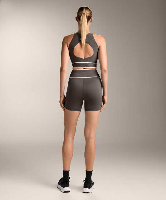 Perfect-adapt V-waist crossover 10 cm hot pants