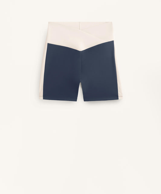 Perfect-adapt high-rise V-waist 10cm hot pant leggings