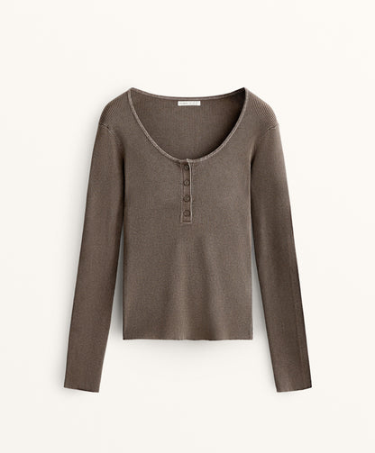 Button round neck T-shirt