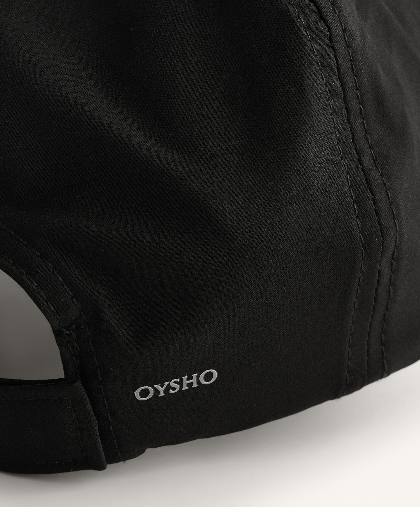 Logo sports cap