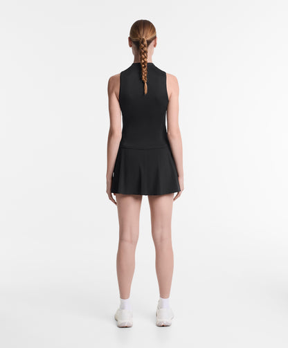Sleeveless zip t-shirt