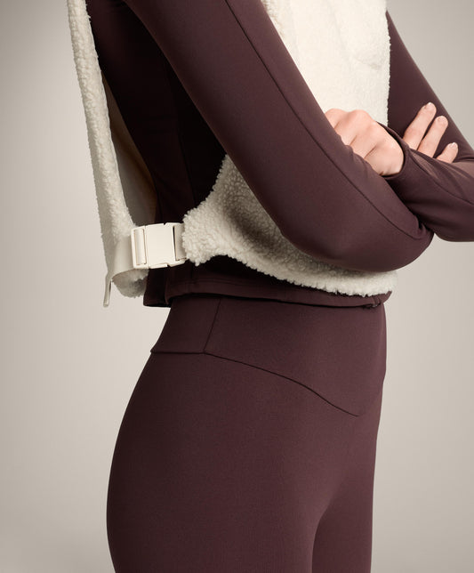 Borg gilet with hood