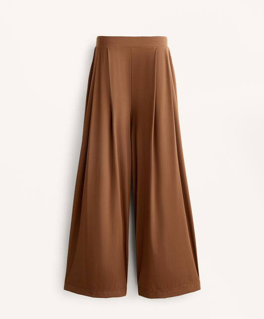 Wide-leg tailored trousers with light, cool-touch fabric