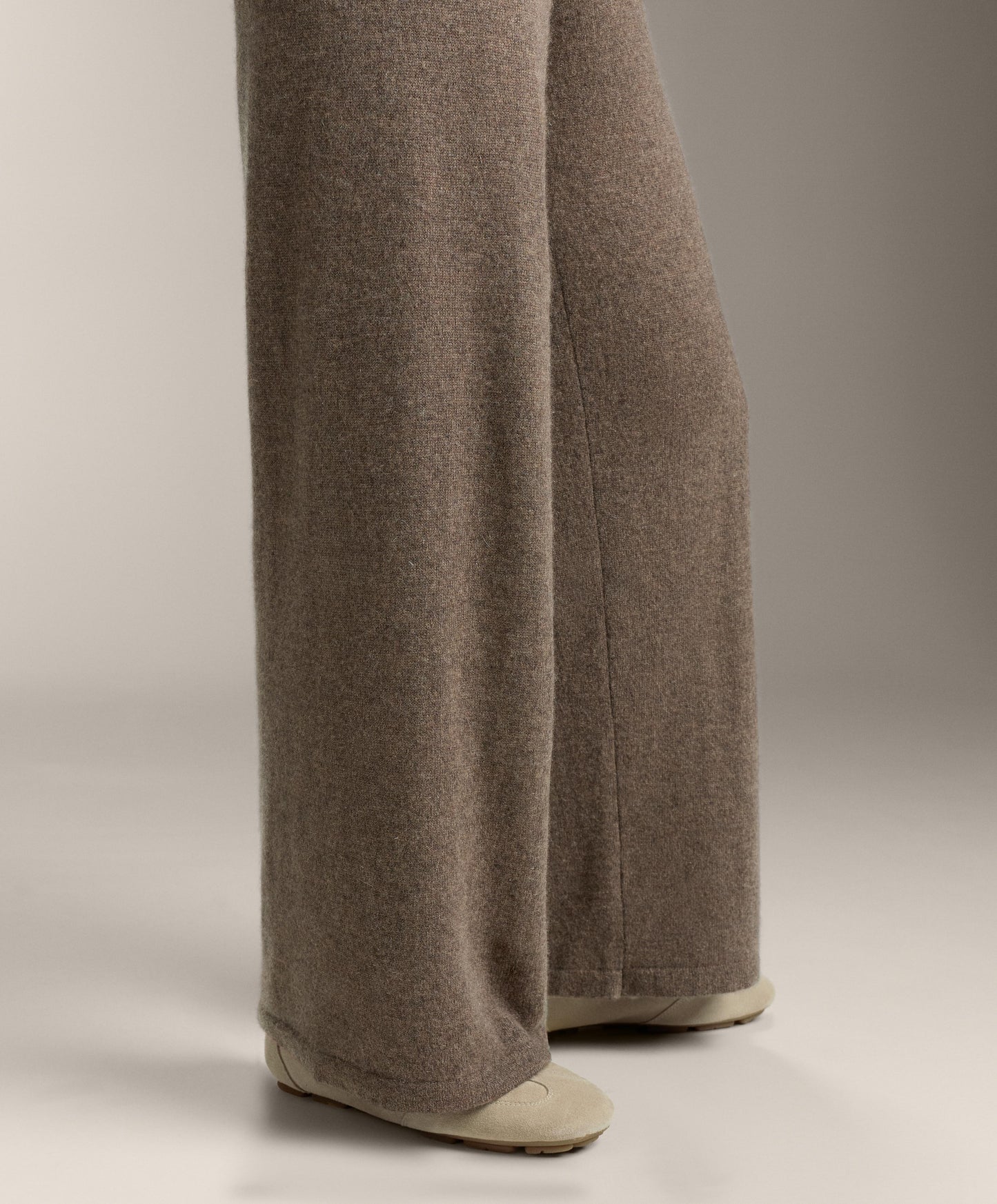 Straight leg 100% cashmere trousers