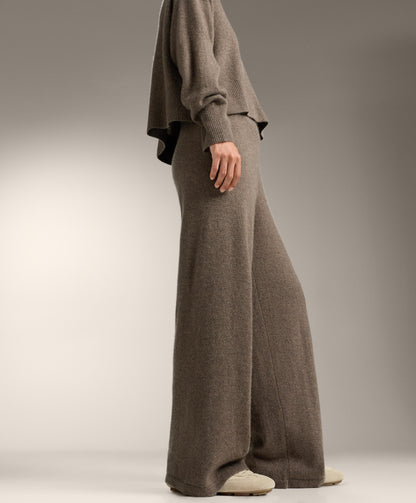 Straight leg 100% cashmere trousers