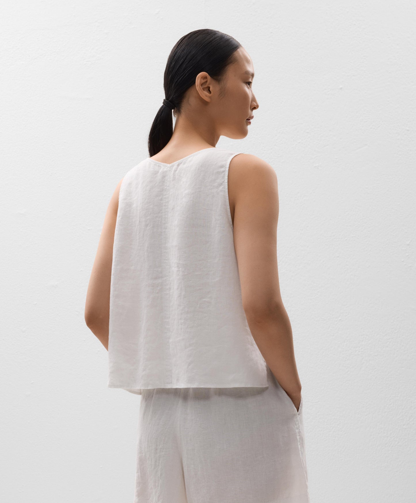 V-neck 100% linen top